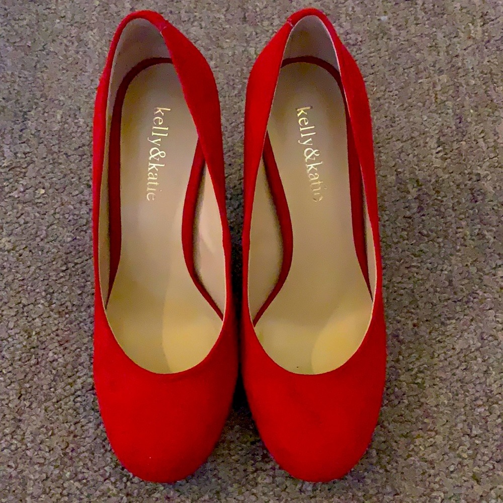 Red short heel